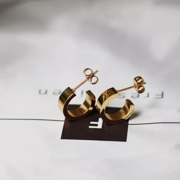 18K Real Gold Plated Stainless Steel Hoop Earrings Non Tarnish Hoop Earrings - Picture 1 of 7